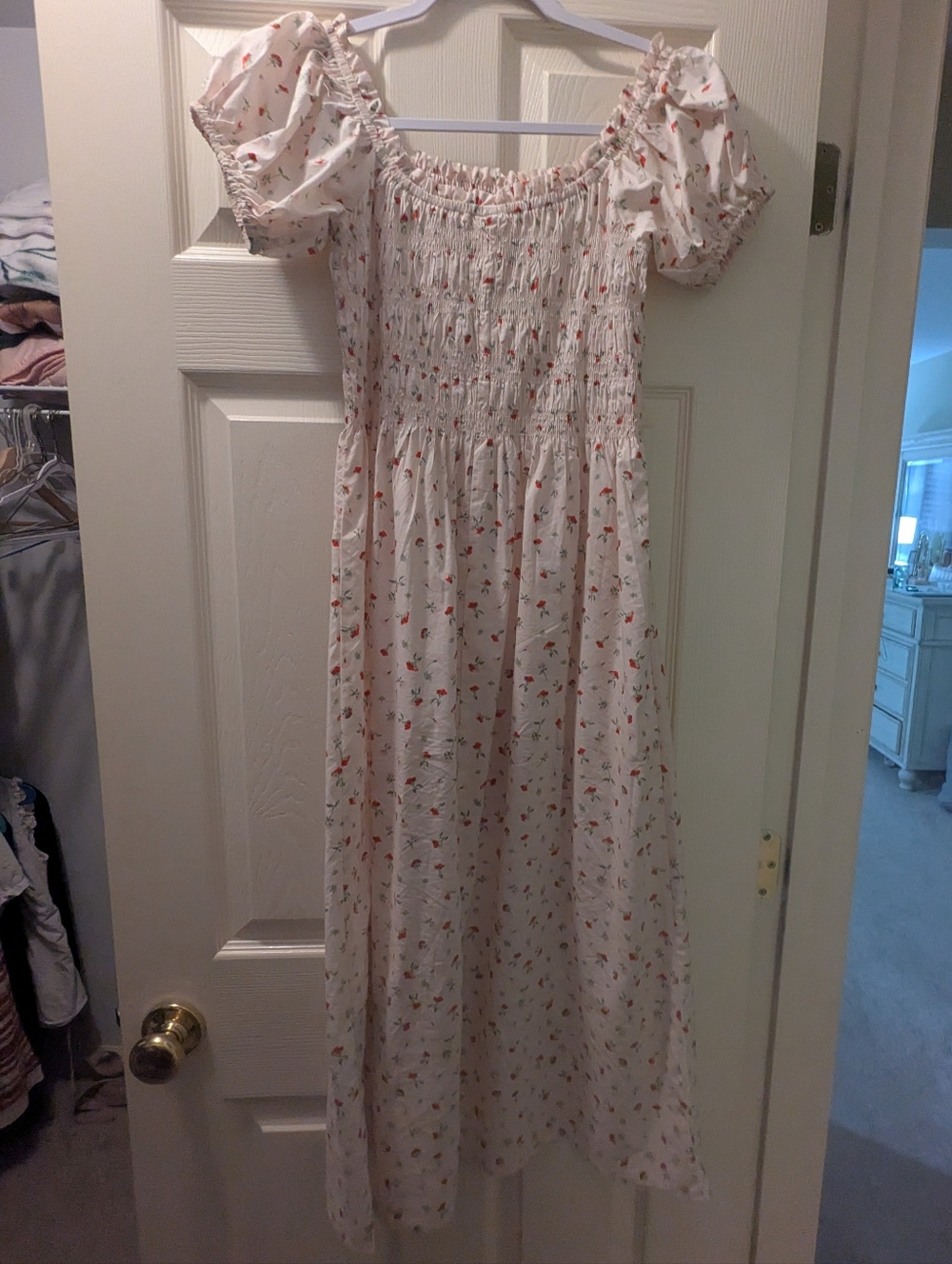 H&M Floral Smocked Midi Dress - Picture 2 of 2